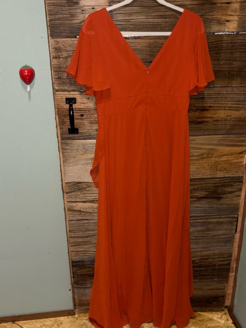 Rust Ruffled V-Neck Maxi Dress - Women - Picture 6 of 7